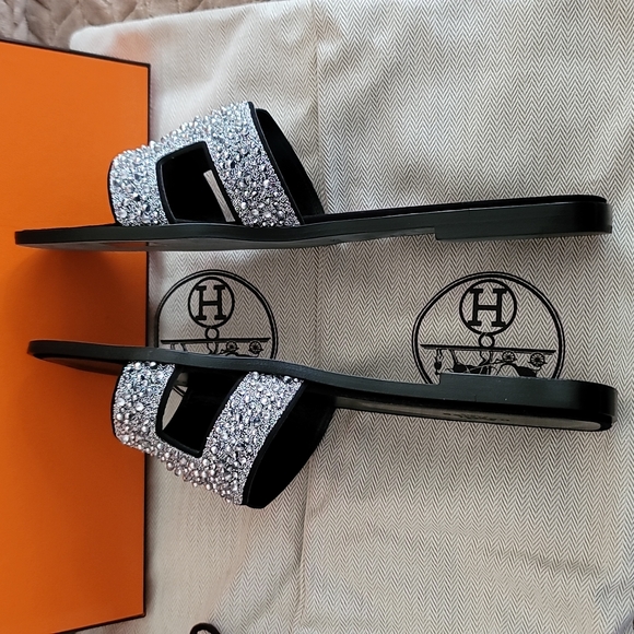 Hermes Oran Sandal with Crystals size 40eu/ 10US Limited Edition Black Leather - Picture 7 of 17